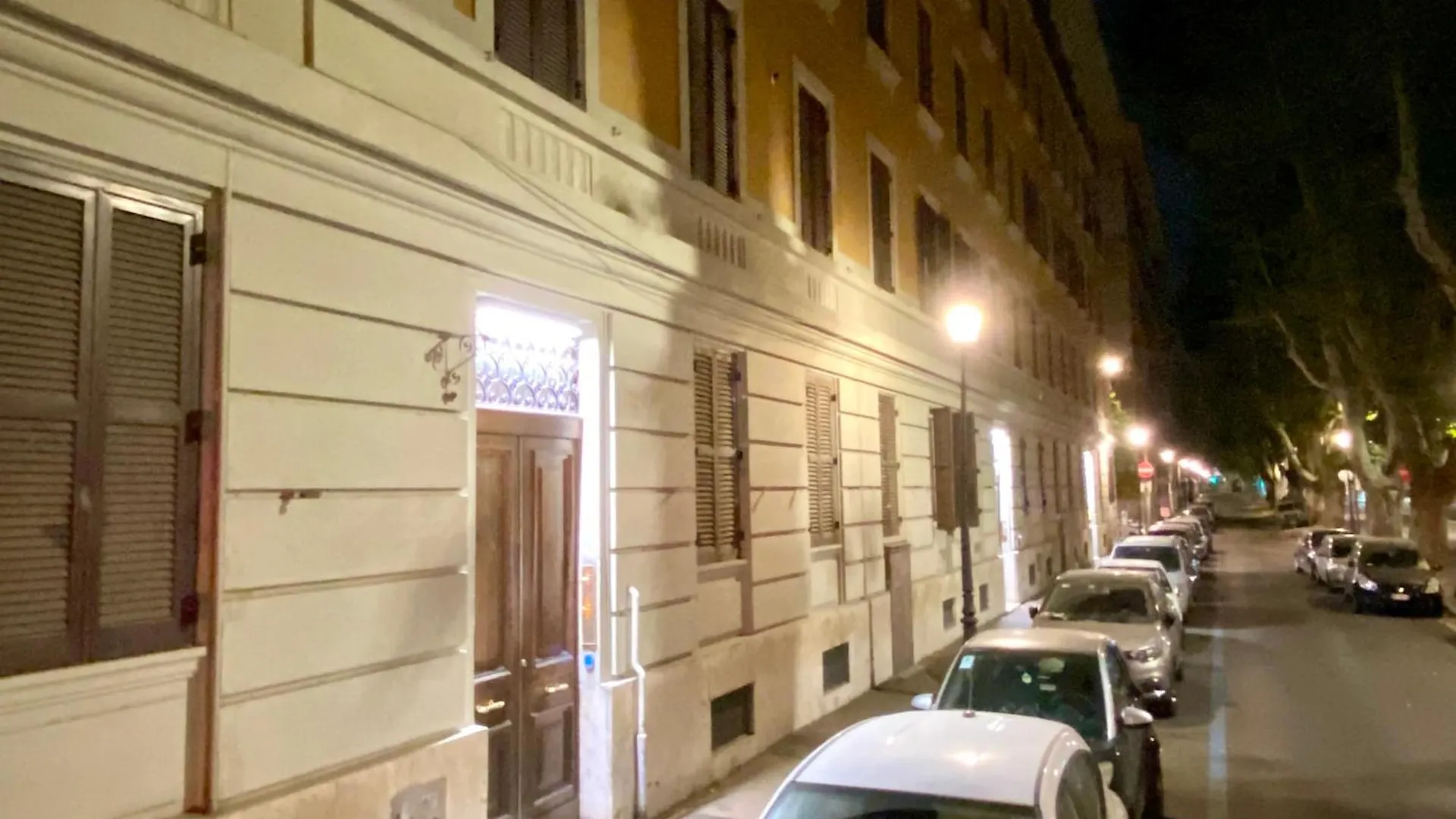 Queen Of Rome Luxury Rooms 0*,  イタリア