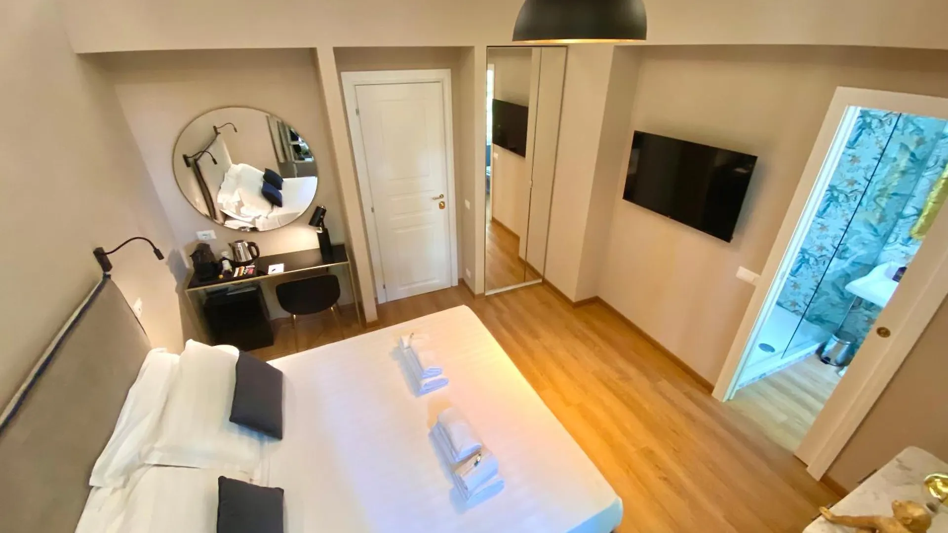 Penzion Queen Of Rome Luxury Rooms