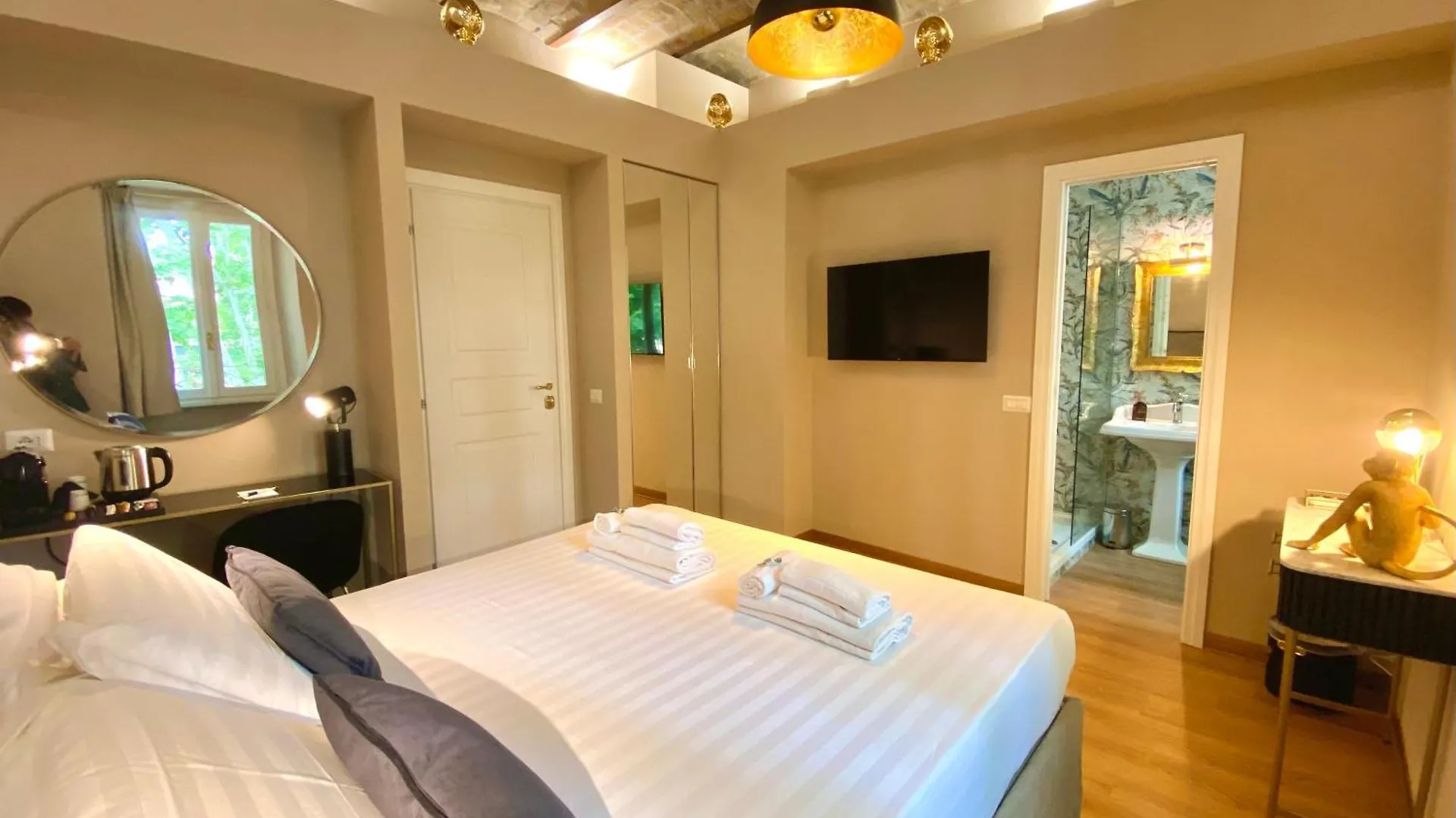 Penzion Queen Of Rome Luxury Rooms